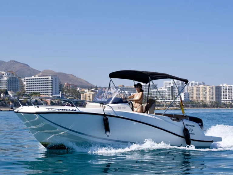 Motorboat to hire Benalmádena at the best price