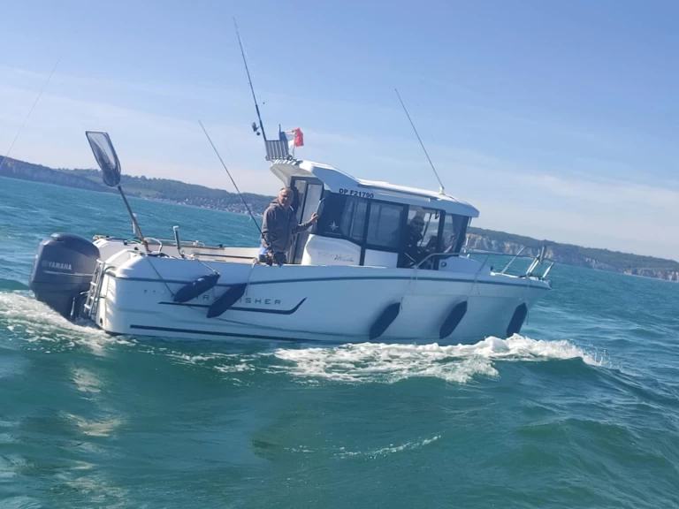 Yacht hire Dieppe cheap Merry Fisher 695 Marlin