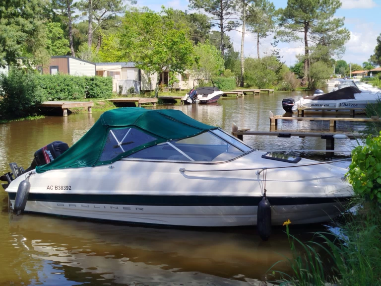 Hire a Bayliner Bayliner 1802 Capri Cuddy Biscarrosse