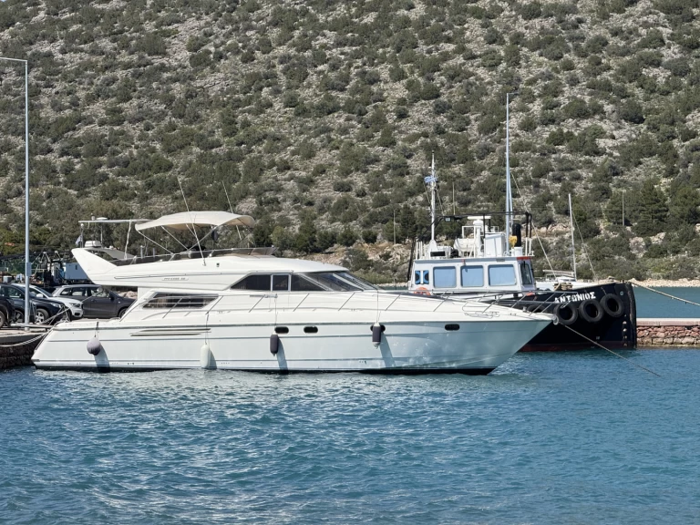 Luxury Yacht to hire Póros (City) at the best price