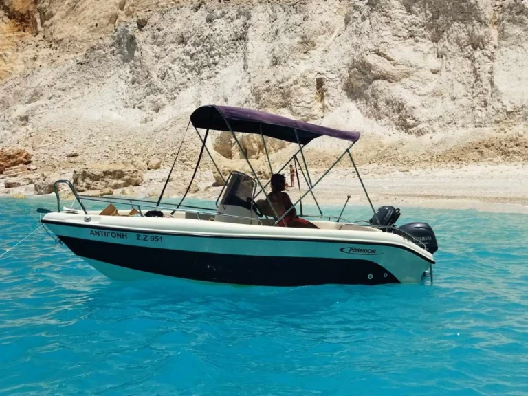 Yacht charter Keri - Poseidon bluewater 510 on SamBoat