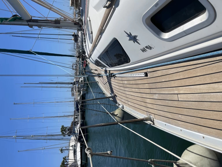 Hire Sailboat with or without skipper Jeanneau Valencia