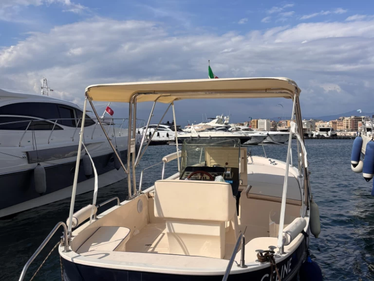 Yacht charter Sorrento - Ingenito 8 on SamBoat