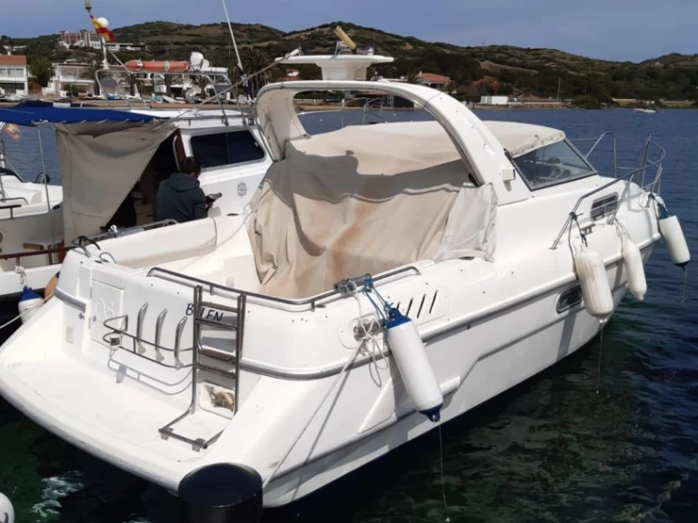 Motorboat to hire Almería at the best price