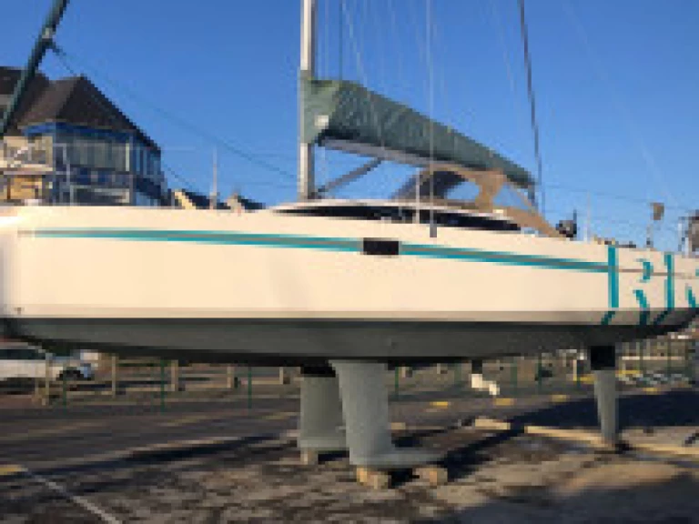 Hire Sailboat RM with a boat licence