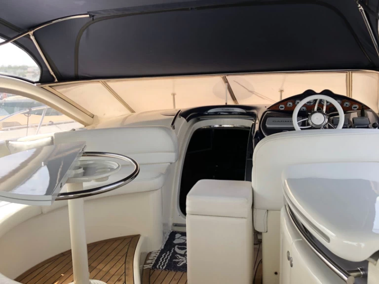 Hire Motorboat with or without skipper Azimut Polignano a Mare