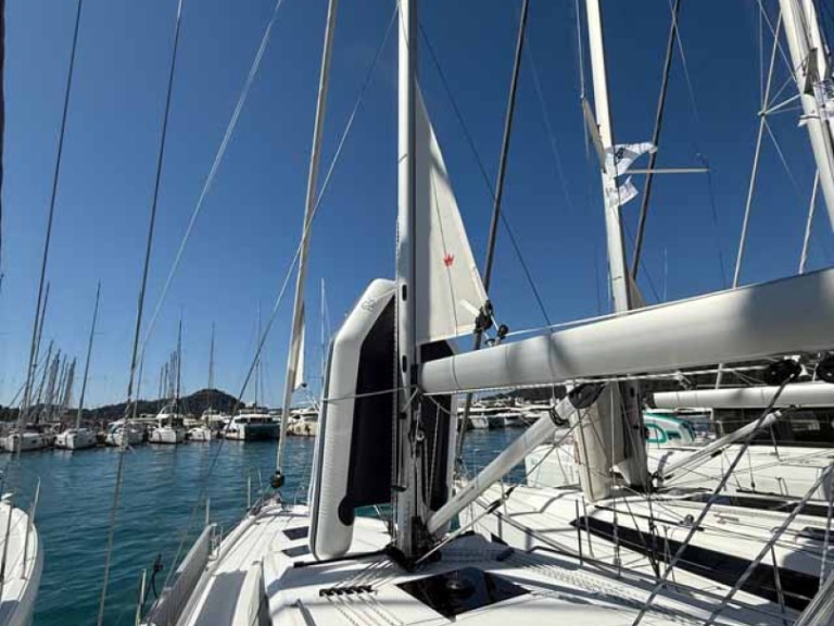 Sailboat to hire Göcek at the best price