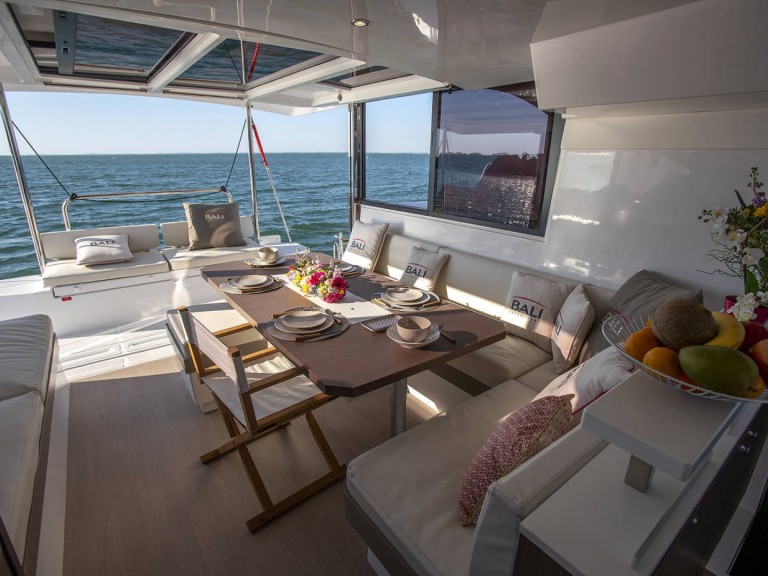 Bali Bali Catspace Voile charter bareboat or skippered in  Komolac