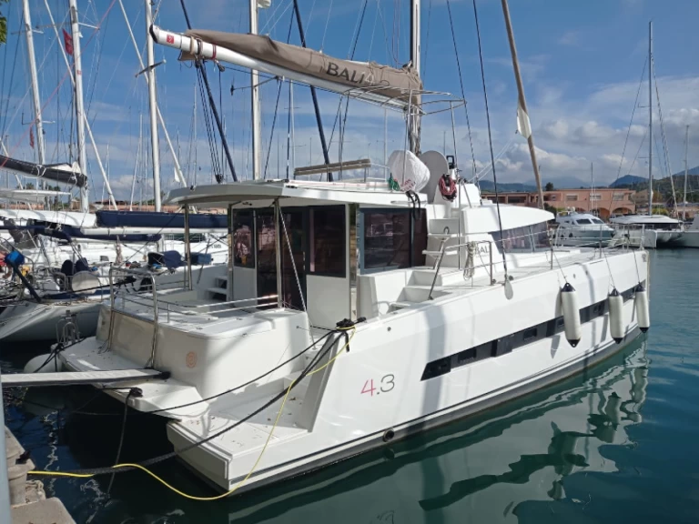 Yacht charter Cannigione - Bali Catamarans Bali 4.3 on SamBoat