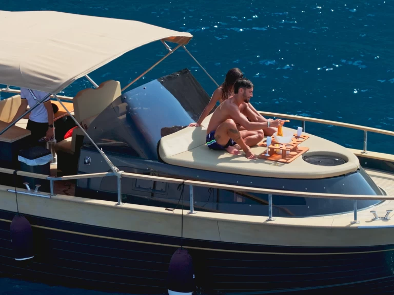 Hire Motorboat Nautica Esposito with a boat licence