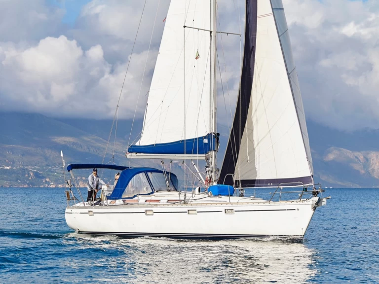 Sailboat to hire Trapani at the best price