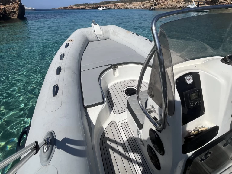 Hire a Capelli Tempest 500 Sant Antoni de Portmany