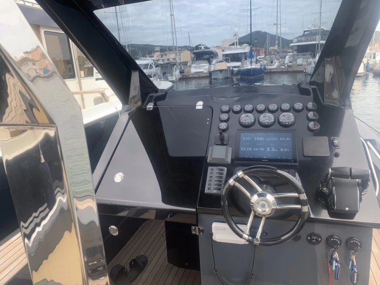 Hire a Scanner Envy 1100 Port Grimaud