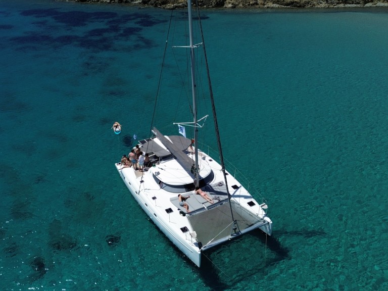 Hire Catamaran with or without skipper Fountaine Pajot Tourlos
