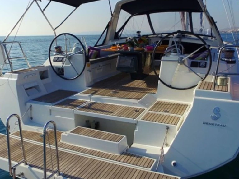 Sailboat hire in Palma de Mallorca - Bénéteau Oceanis 48