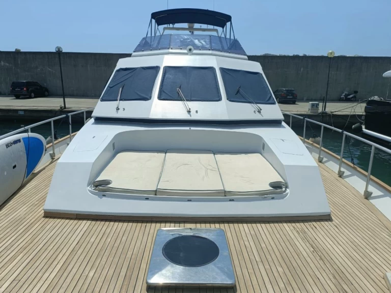 Luxury Yacht to hire La Spezia at the best price
