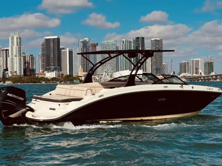 Motorboat to hire Miami at the best price