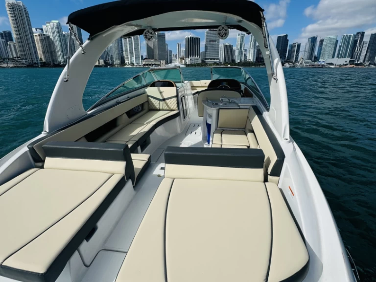 Yacht hire Miami cheap h310