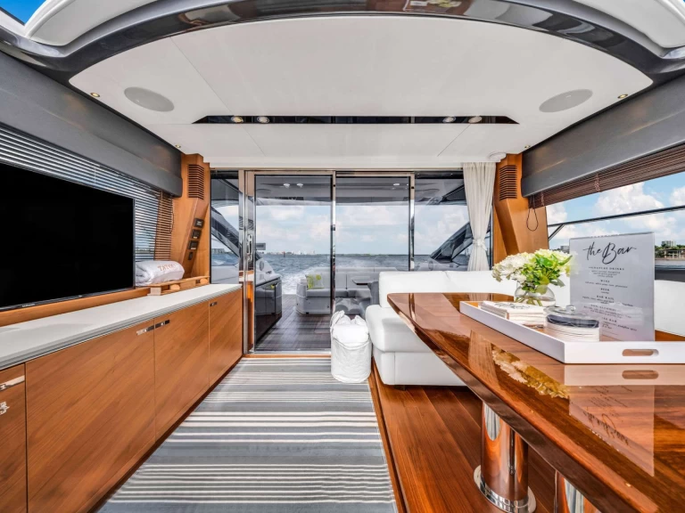 Yacht hire Sag Harbor cheap Tatou