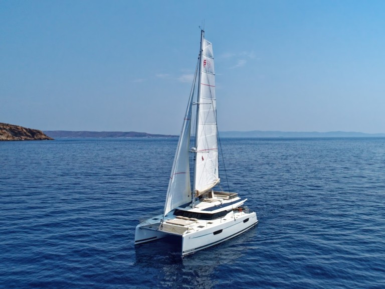 Hire Catamaran with or without skipper Fountaine Pajot Volos