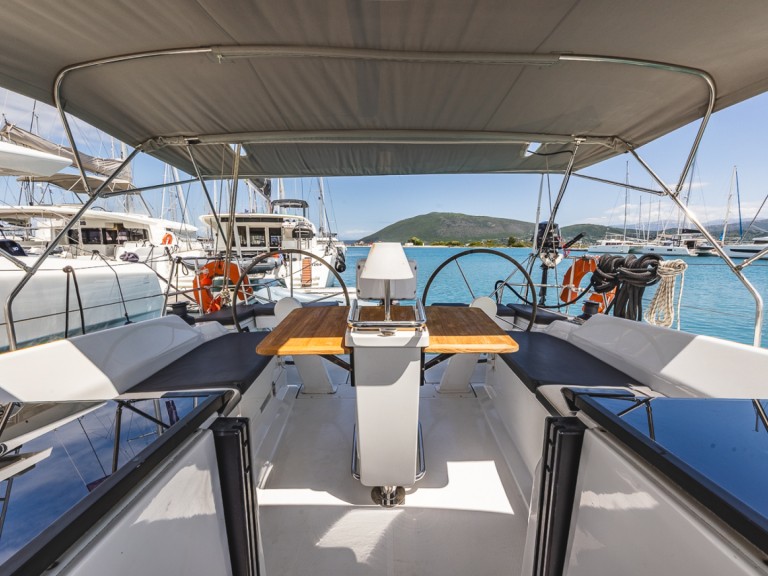 Hire Sailboat with or without skipper Hanse Lefkáda