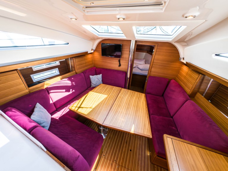 Sailboat hire in Punat - Elan Impression 40.1