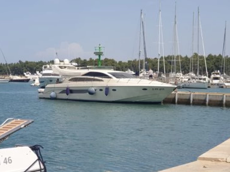 Riva Riva Dolcevita 70 Super - 3 + 1 cab. charter bareboat or skippered in  Novigrad