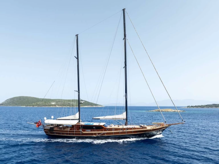 Hire Luxury Yacht with or without skipper Custom Gulet-Motor Sailor Bodrum