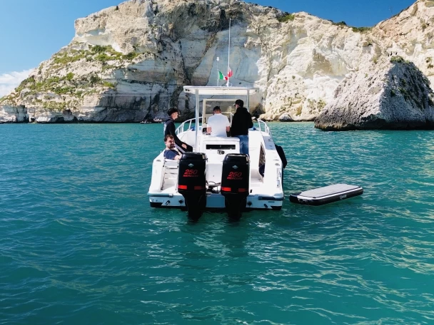Yacht hire Cagliari Port cheap 282