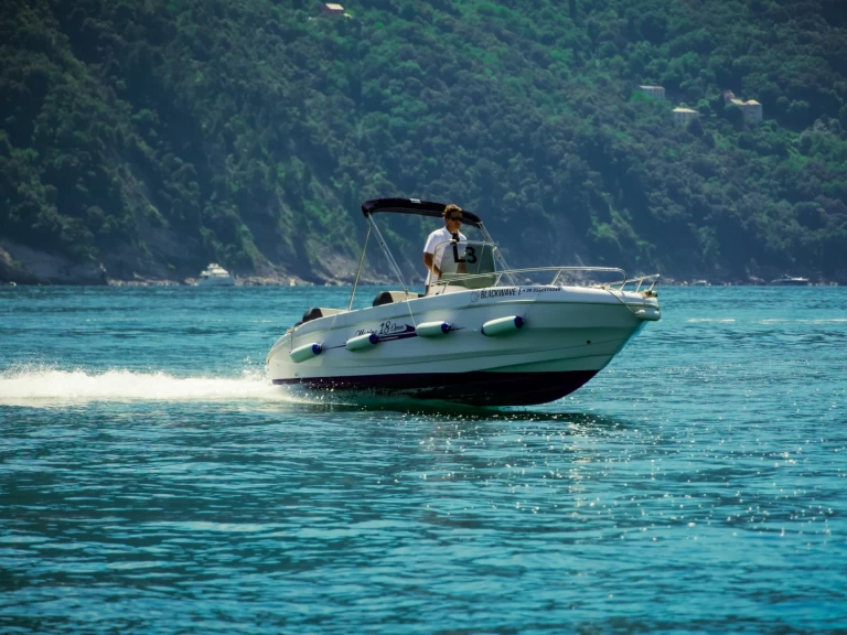 Motorboat hire in Recco - Yamaha Marine 18 open