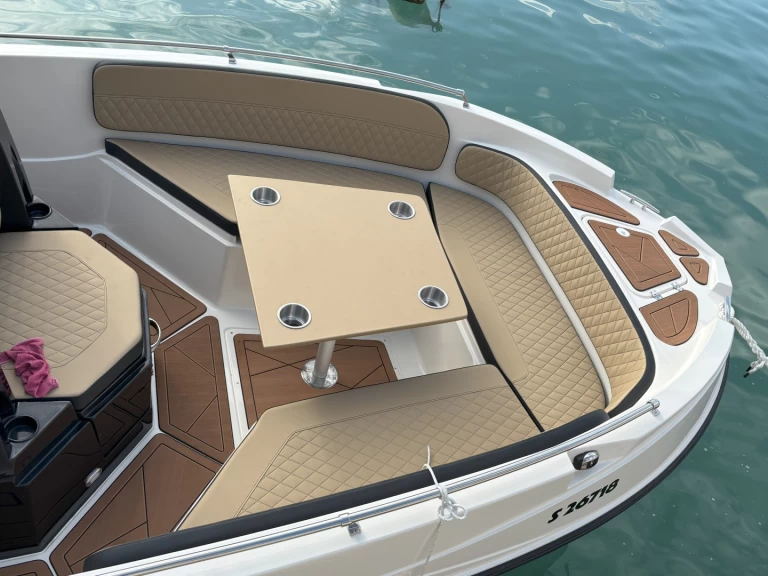 Motorboat to hire Sliema at the best price