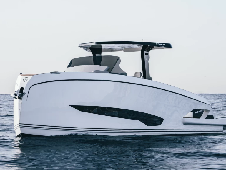 Hire Motorboat Kumbra Yachts with a boat licence