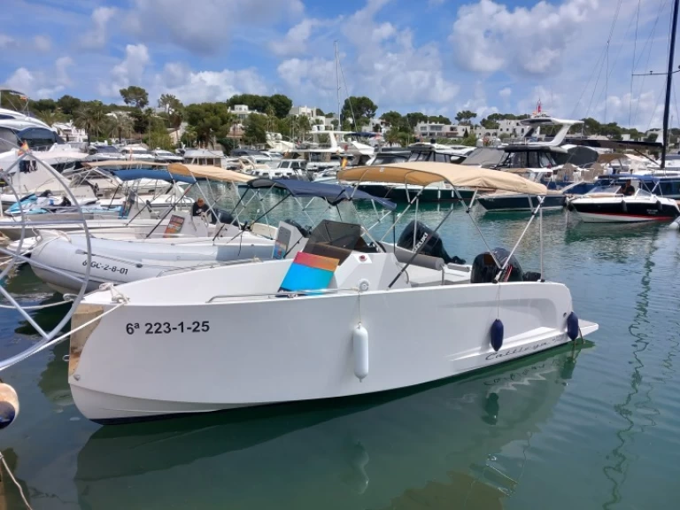 Hire Motorboat MAK BOATS with a boat licence