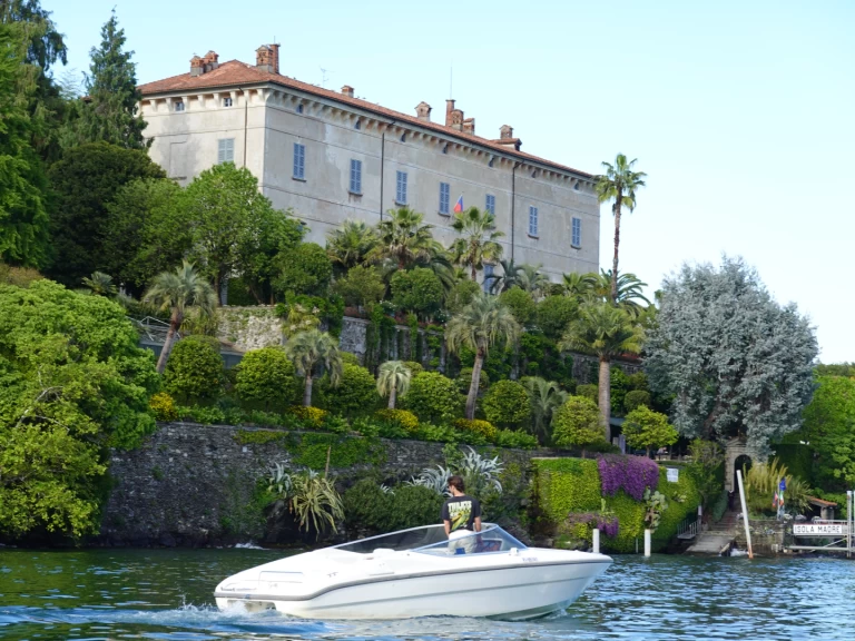 Yacht hire Stresa cheap Start 21