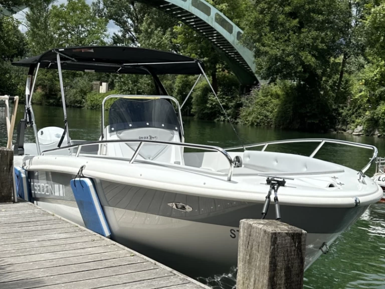 Motorboat hire in Aix-les-Bains - ORIZZONTI NAUTICA ORIZZONTI POSEIDON