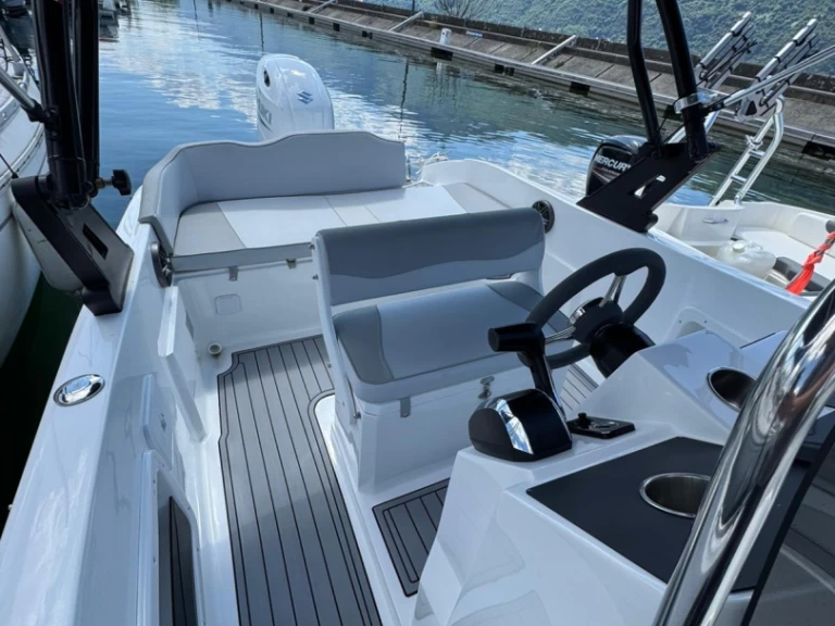 Hire Motorboat with or without skipper ORIZZONTI NAUTICA Aix-les-Bains