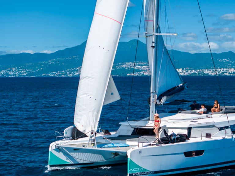Hire Catamaran Fountaine Pajot with a boat licence