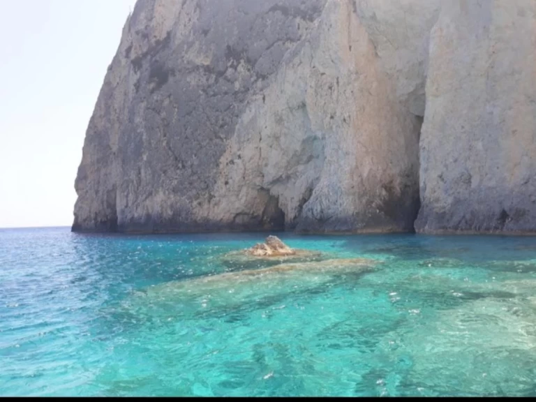 Hire a Ranieri Soverato 565 Keri