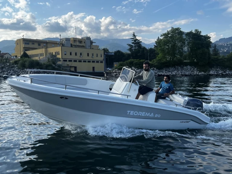 Hire Motorboat Teorema 20 with a boat licence