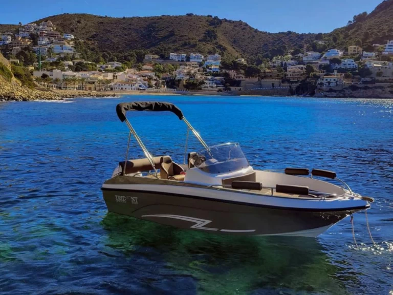 Motorboat to hire Sant Antoni de Portmany at the best price