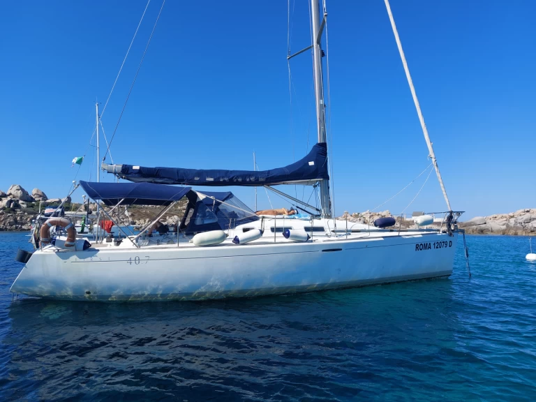 Yacht hire La Spezia cheap First 40.7