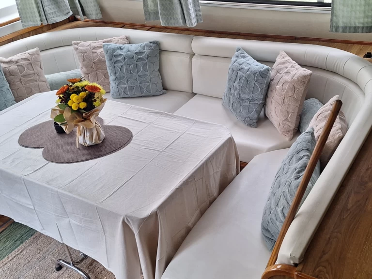 Hire a Le Boat classique 40 Carcassonne