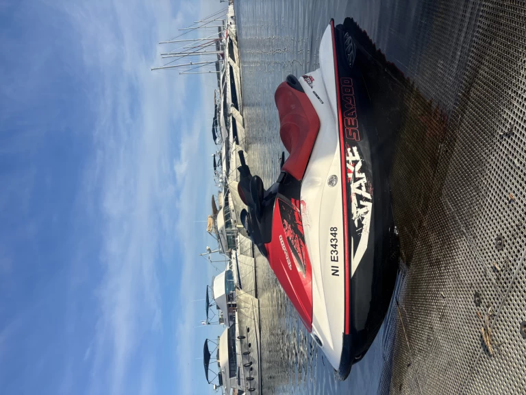 Jet ski to hire Hyères at the best price