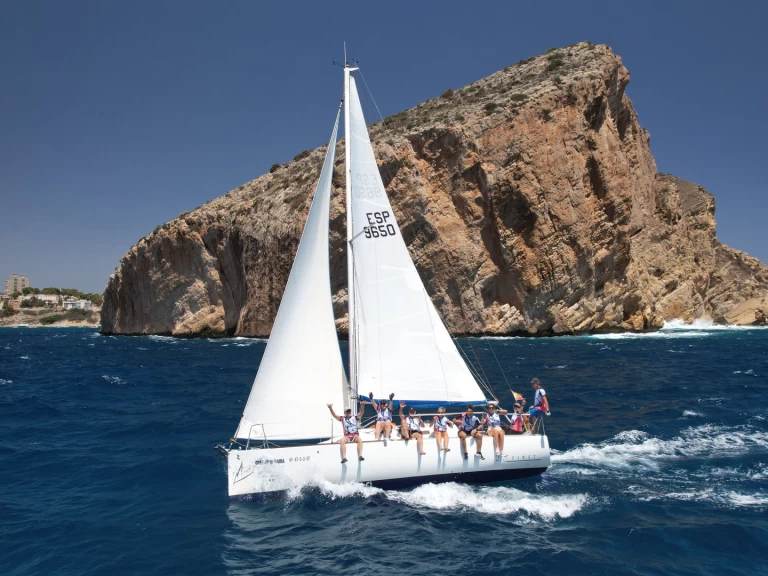 Hire Sailboat Bénéteau with a boat licence