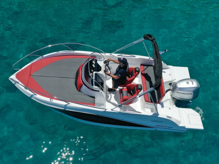 Hire Motorboat Okiboats with a boat licence