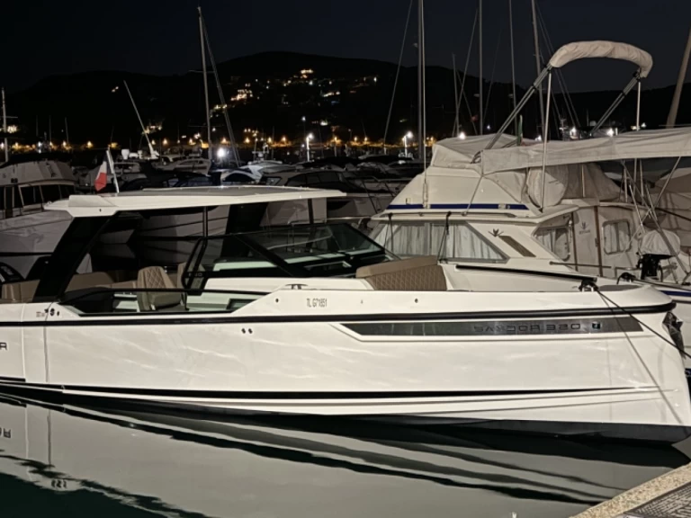 Saxdor Saxdor 320 GTO charter bareboat or skippered in  Port de la Rague