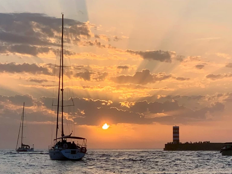 Charter a Exclusive Private Boat Tour with The Last		 13,88 meters in Porto on Samboat