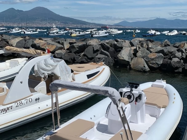 Yacht hire Naples cheap Sunrise 7