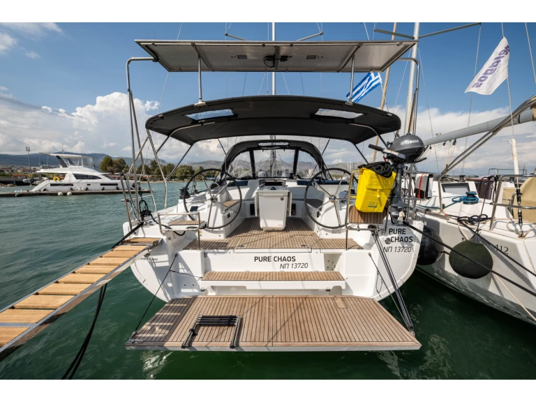 Hire Sailboat with or without skipper Bénéteau Néa Péramos