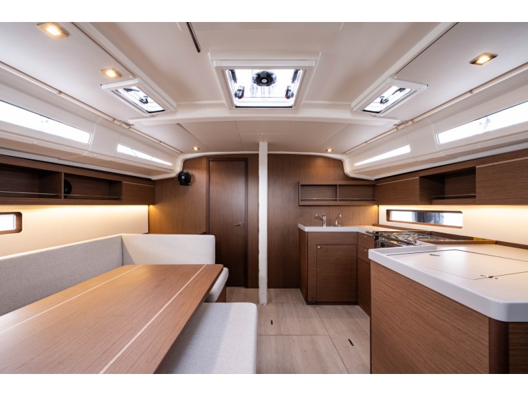 Hire Sailboat Bénéteau with a boat licence